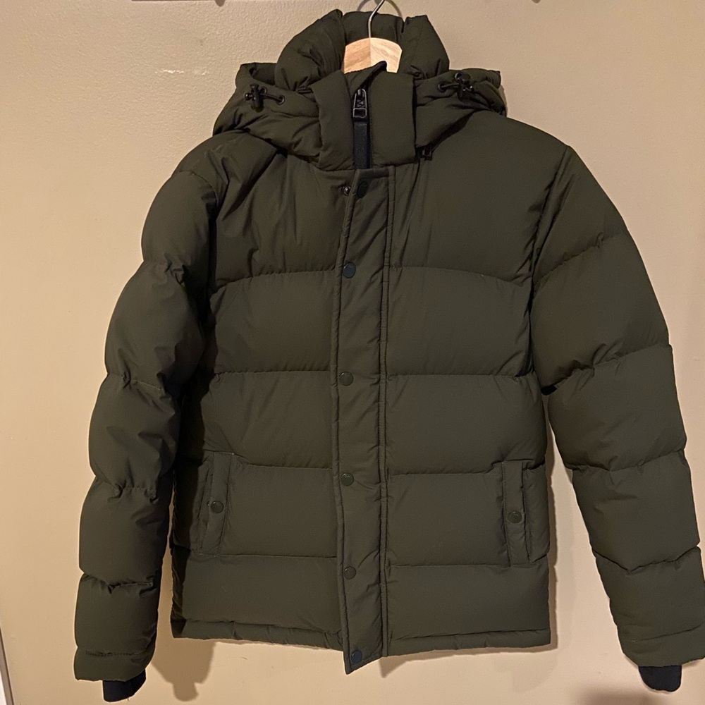 Aritzia TNA Super Puff 3XS